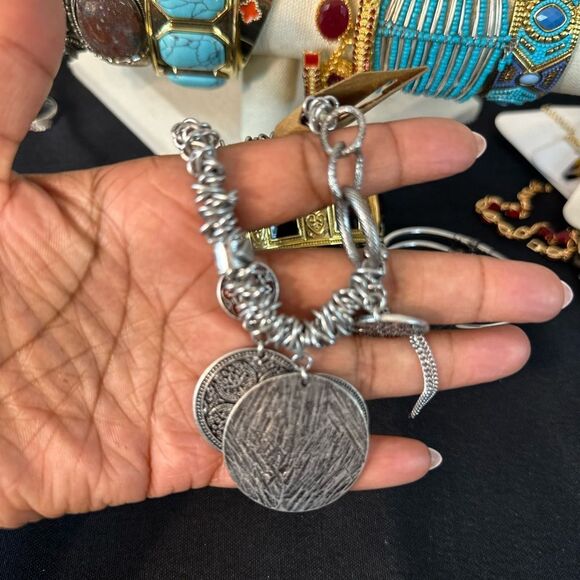 DENKAYS CHARMED BRACLET BANGLES - Picture 5 of 16